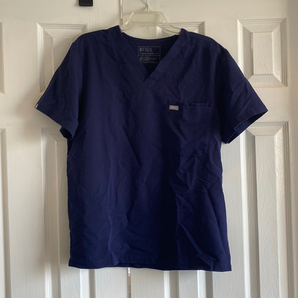 Mens FIGS Top